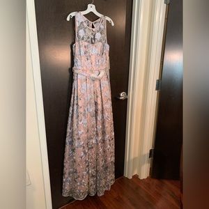 Brand NWTags Eliza J Embroidered Jewel Belt Illusion Ballgown Dress Size 8